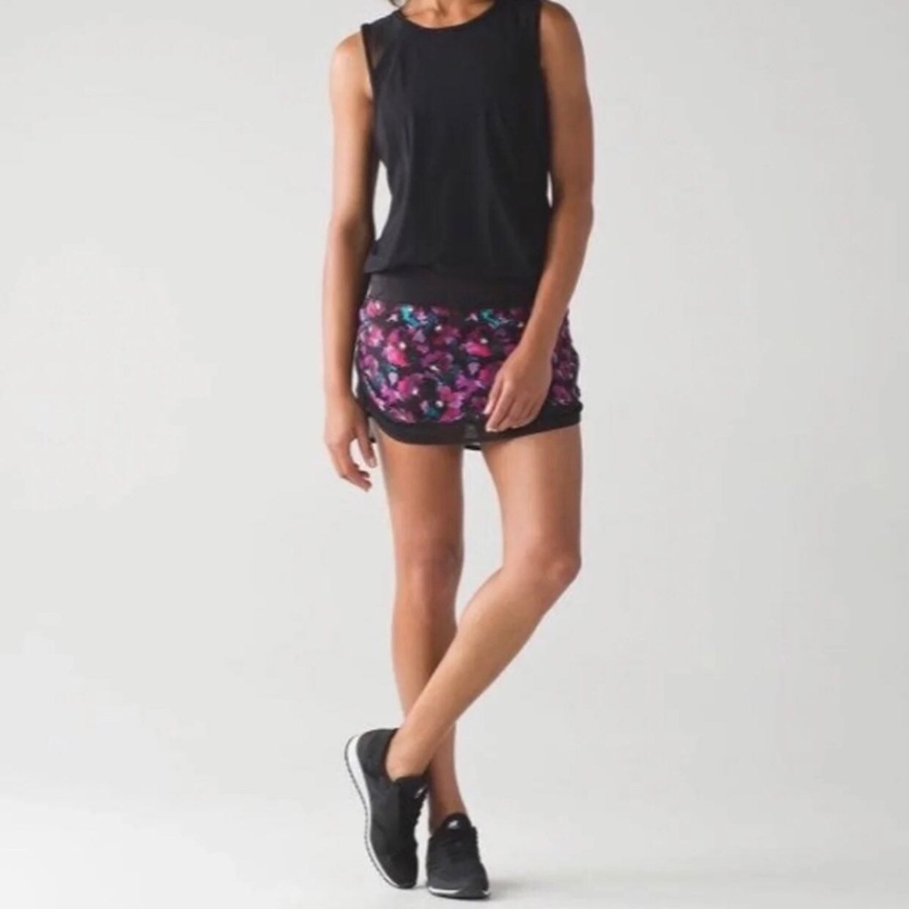 Like New Lululemon Women’s Hotty Hot Workout Skirt
